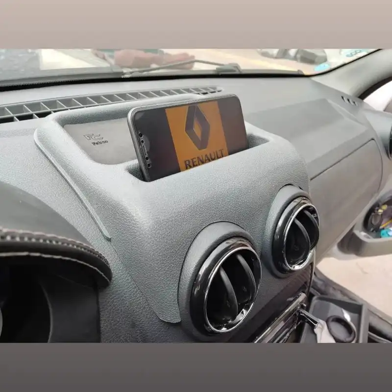 مکمل روی داشبورد خودرو  مدل FC مناسب برای تندر 90