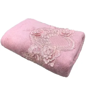 حوله دستی بامبو مدل فلاور سایز ۵۰x۹۰ سانتی متر 