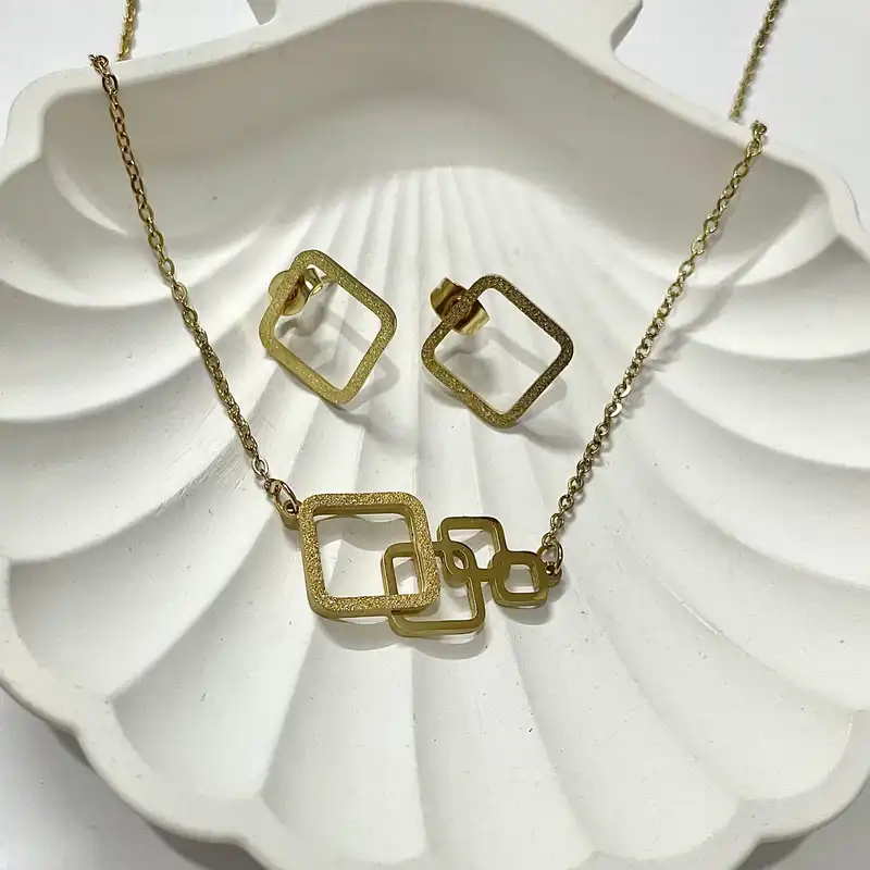 نیم ست زنانه مدل مژده