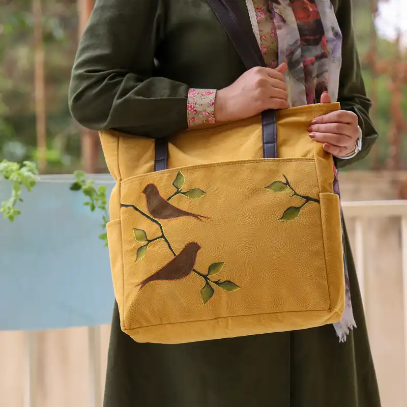 کیف دوشی زنانه مدل انگشتدونه چکاوک B201