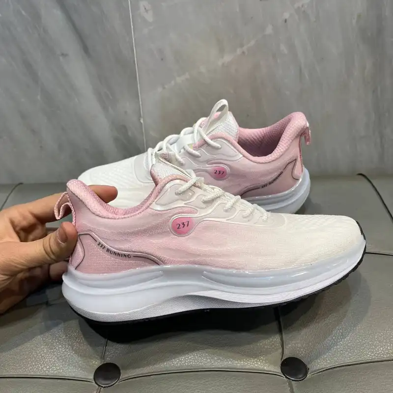 کفش پیاده روی مدل 237