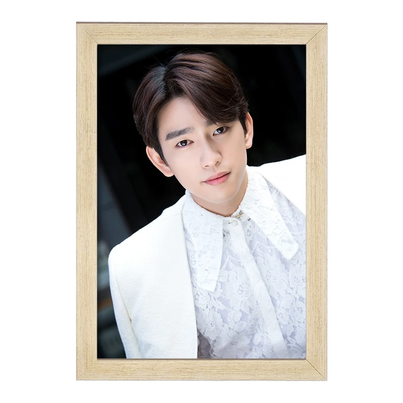 تابلو خندالو مدل جین یونگ گروه گات سون GOT7  کد 20981