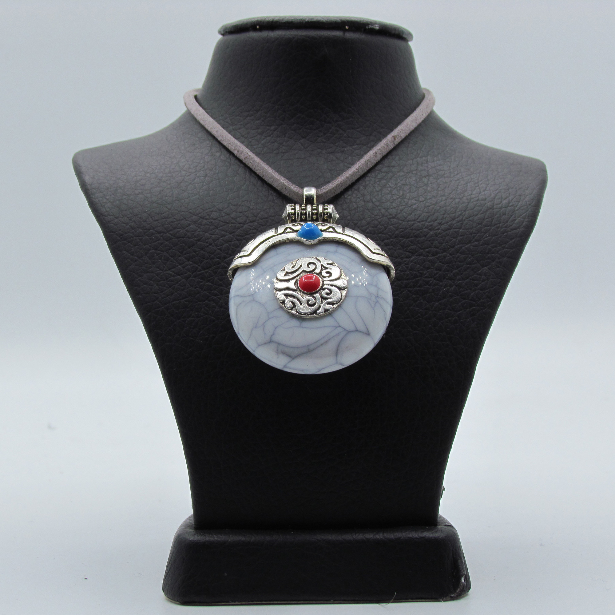 گردنبند دخترانه طرح تبتی کد TBT006