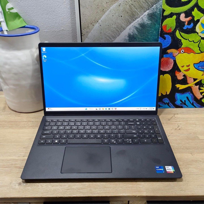 لپ تاپ 15.6 اینچی دل مدل Vostro 3520-i3 1215U 8GB 512SSD - کاستوم شده لپ تاپ 15.6 اینچی دل مدل Vostro 3520-i3 1215U 8GB 512SSD - کاستوم شده