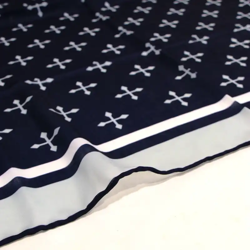 روسری زنانه مدل نخی جدید دور دست دوز قواره 110 کد ana-7095