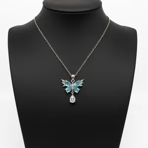 گردنبند دخترانه مدل پروانه ای نگین  دار