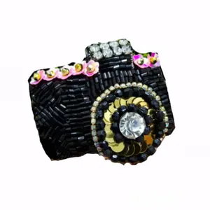 سنجاق سینه زنانه مدل دوربین