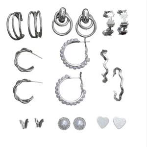 گوشواره دخترانه مدل میخی طرح قلب و پروانه کد mn235 بسته 9 عددی