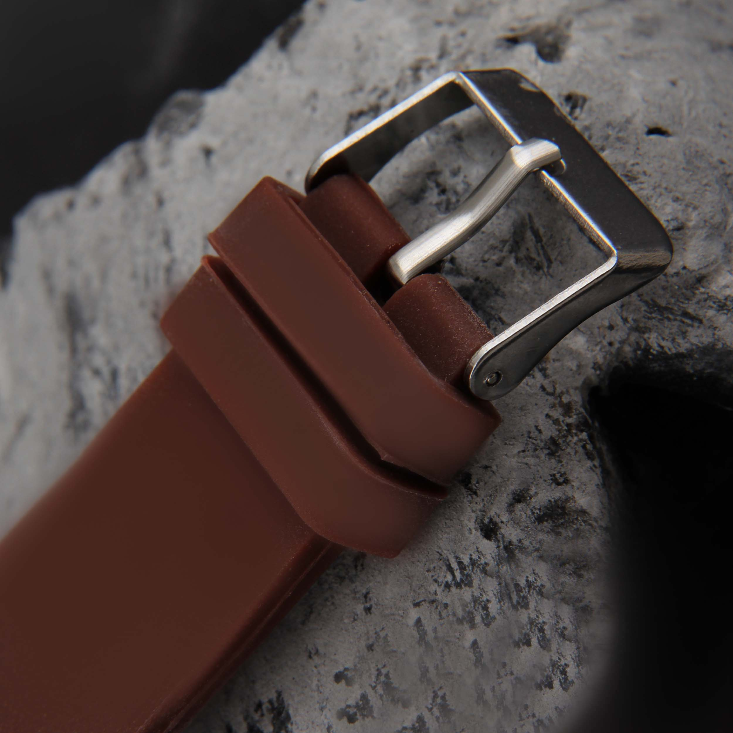 ساعت مچی دیجیتال زنانه  مدل بند سیلیکونی اسپرت کد WHW_286