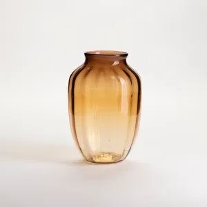 گلدان شیشه ای مدل دکوویو ab-1-c
