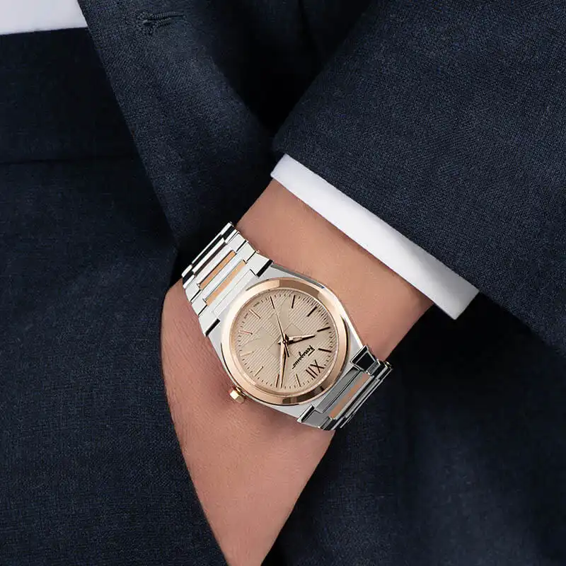 ساعت مچی عقربهای مردانه سالواتوره فراگامو مدل SFYF00521