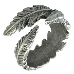 انگشتر زنانه مدل ورشو طرح برگ کد R4087