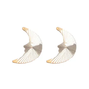 گوشواره طلا 18 عیار نازنین کد T111