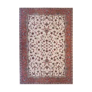 فرش ماشینی زانیس مدل فانتزی طرح سنتی اصفهان زمینه کرم