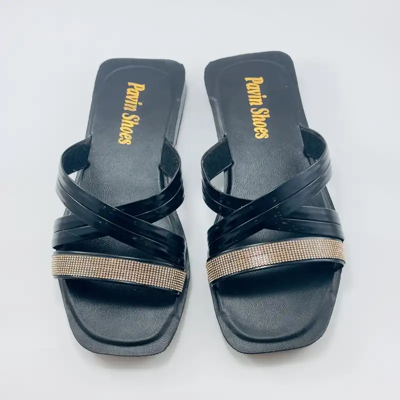 صندل زنانه مدل چرمی نگینی