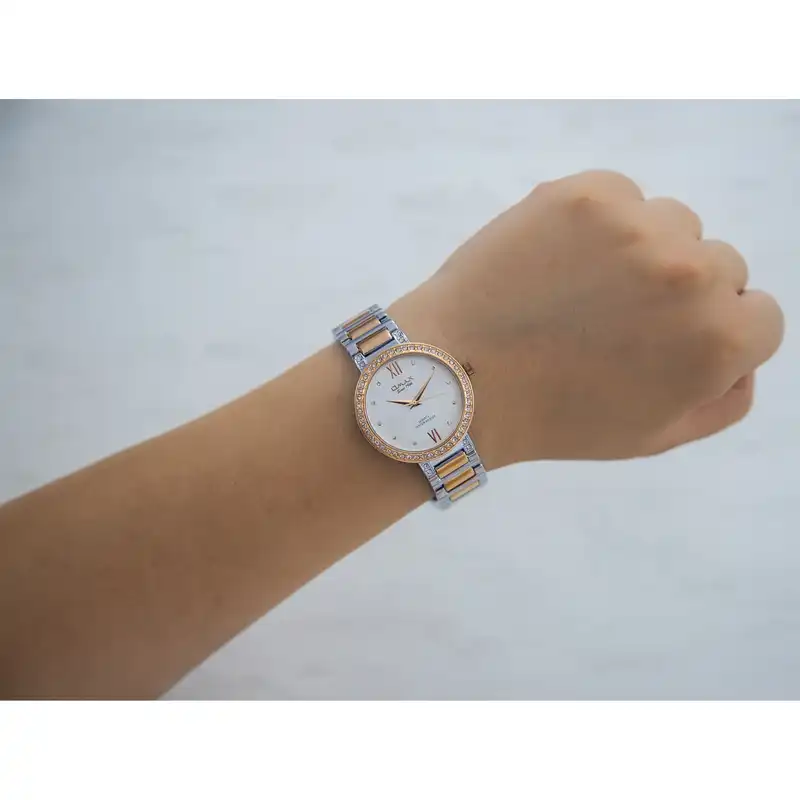 ساعت مچی عقربه ای زنانه اوماکس مدل OJDP030N018