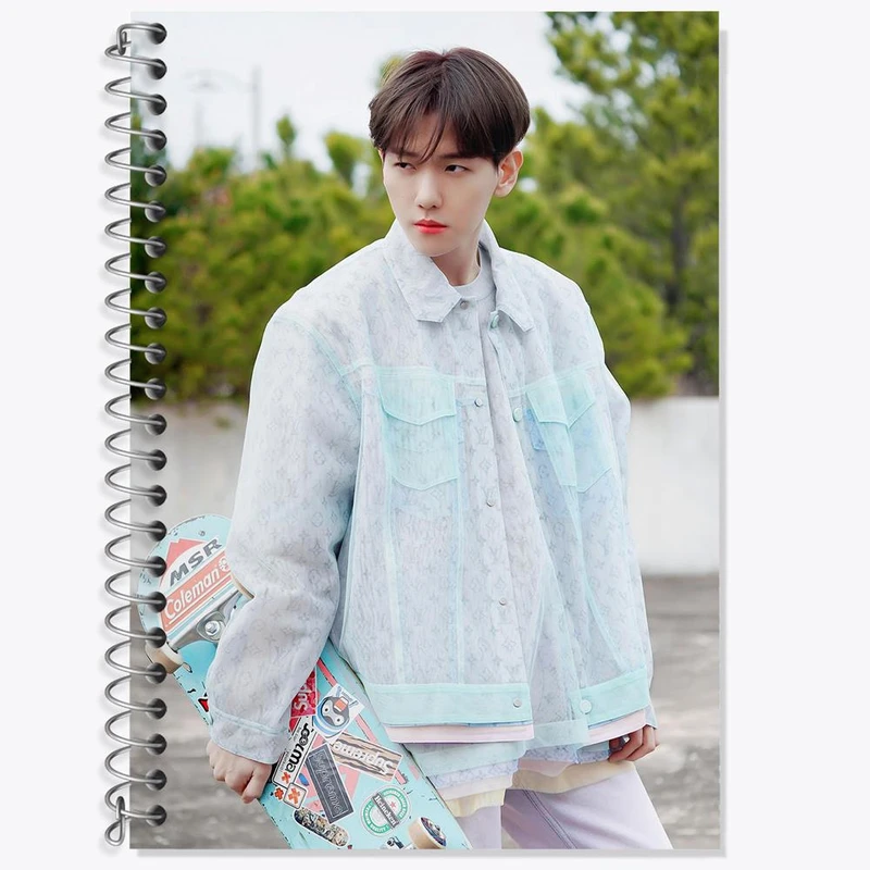 دفتر زبان 50 برگ خندالو مدل سه خط طرح بکهیون گروه اکسو EXO کد 13616