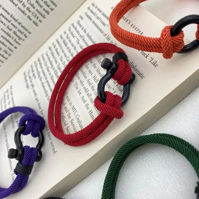 دستبند مدل B4377