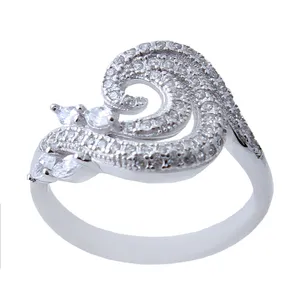 انگشتر نقره زنانه بازرگانی میلادی مدل مدرن  فول نگین کد AWR_639