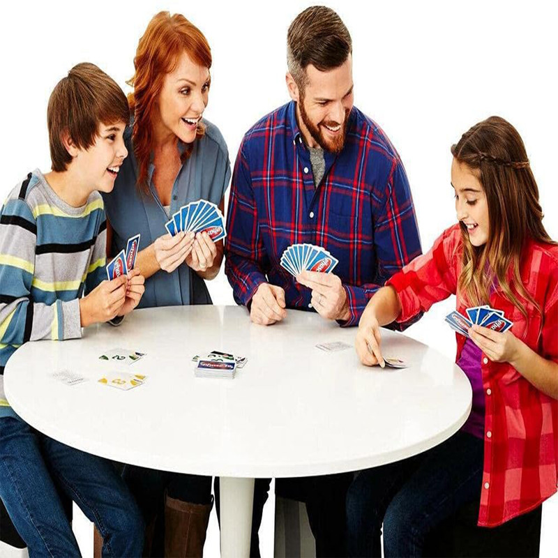 بازی فکری اونو مدل Uno Phase 10 طرح متل