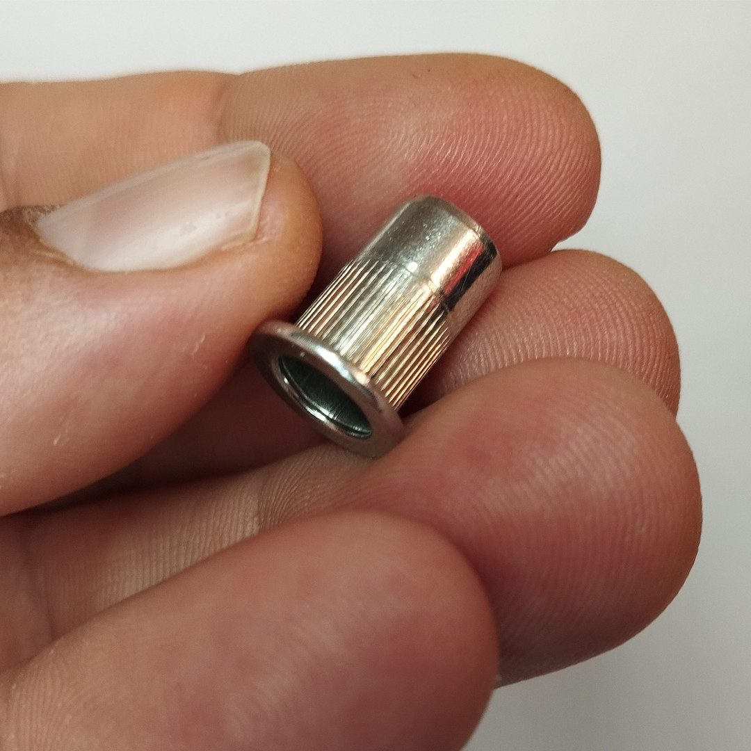 مهره پرچ مدل HI5-M6 بسته 20 عددی