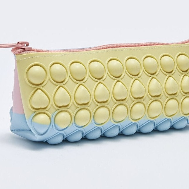 کیف لوازم آرایش زنانه ال سی وایکیکی مدل پاستلی فیجتی