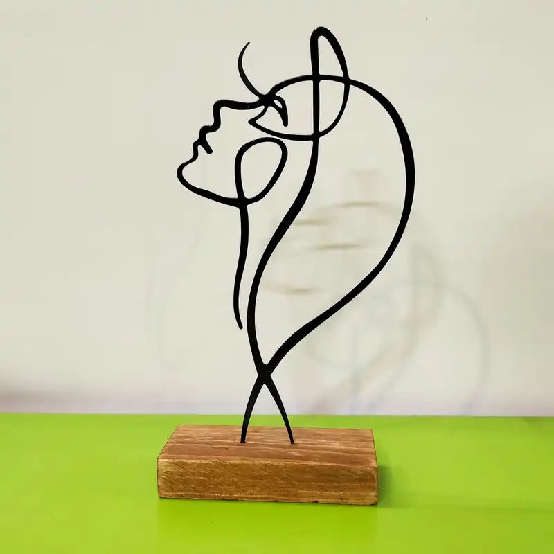 تندیس نیتا متال مدل روژان