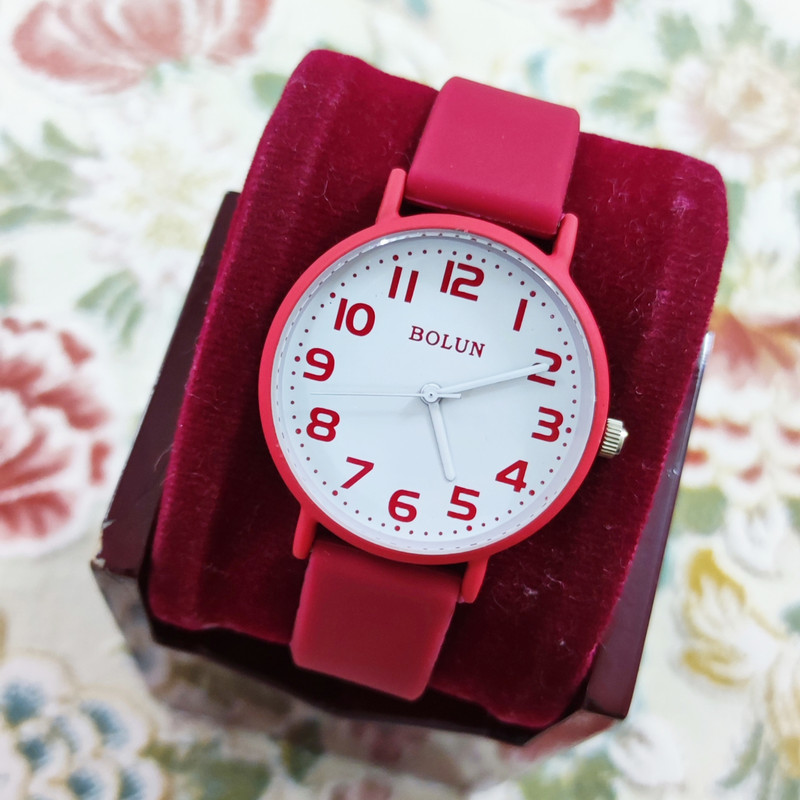 ساعت مچی عقربه ای دخترانه بولن کد l4