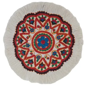 رومیزی سوزن دوزی مدل آلاله پته