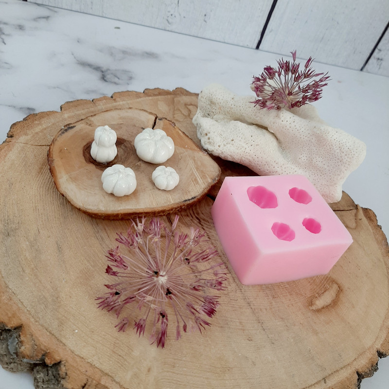 قالب شمع مدل کدوهای نقلی مجموعه 4 عددی