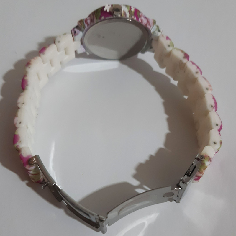 ساعت مچی عقربه ای دخترانه مدل RP 24 ساعت مچی عقربه ای دخترانه مدل RP 24