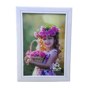 قاب عکس مدل 2030