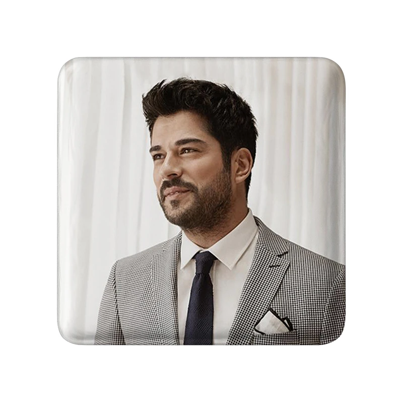 مگنت خندالو مدل بوراک اوزچیویت کد 6438