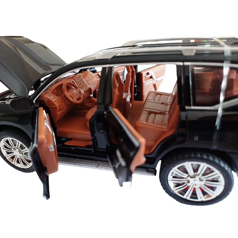 عکس شماره 5 : ماشین بازی مدل عقب کش فلزی سایز بزرگ طرح تویوتا لندکروز