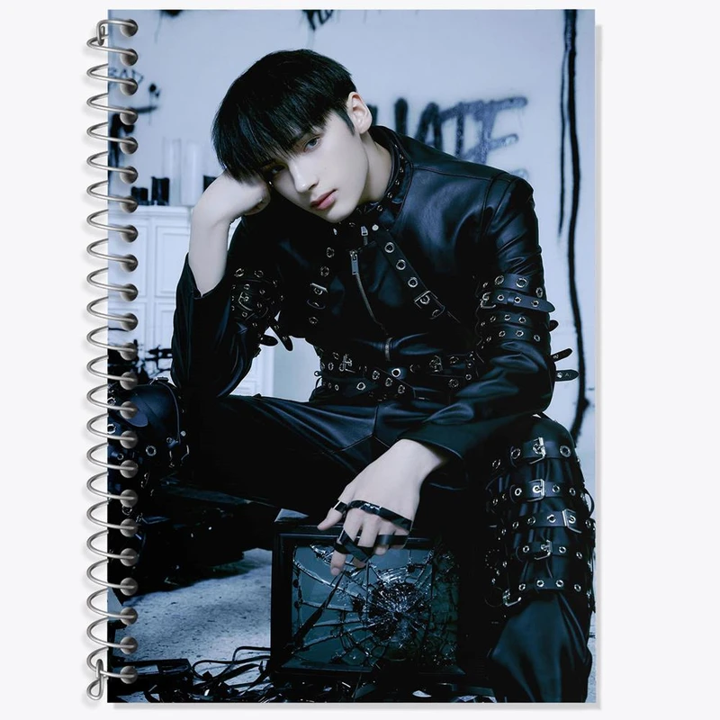 دفتر زبان 50 برگ خندالو مدل سه خط طرح هیونینگ کای گروه تی اکس تی TXT کد 20011