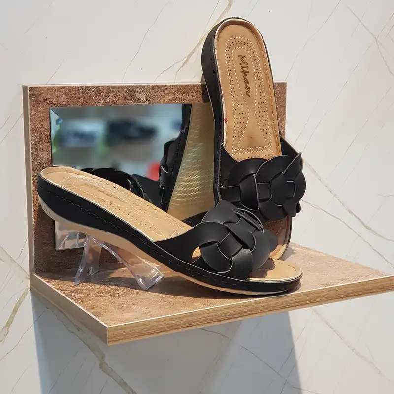 دمپایی زنانه مدل طبی کد 020 رنگ مشکی