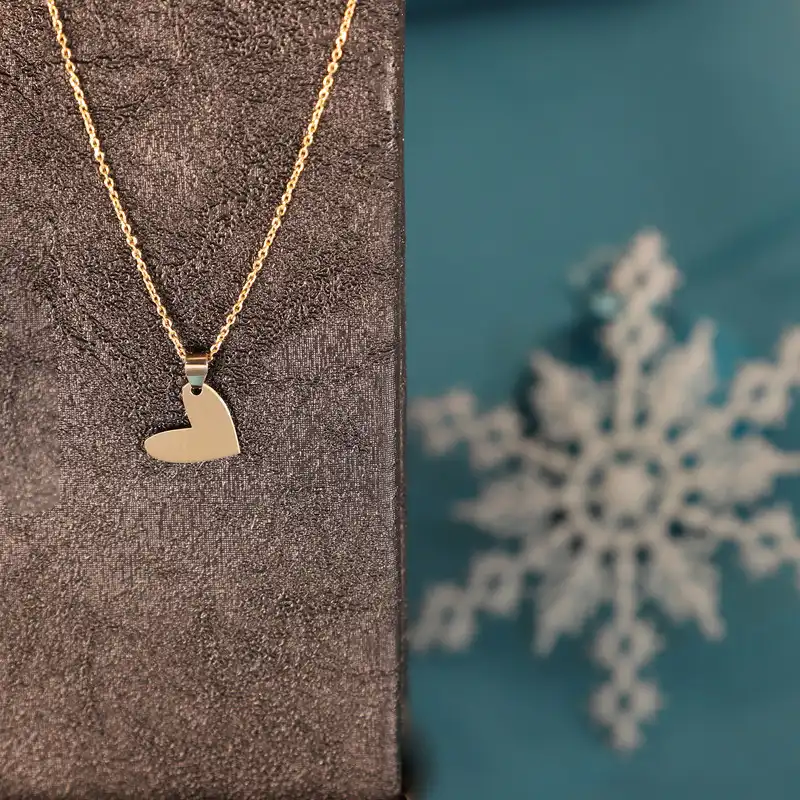 گردنبند طلا 18 عیار زنانه الن نار مدل قلب 9716