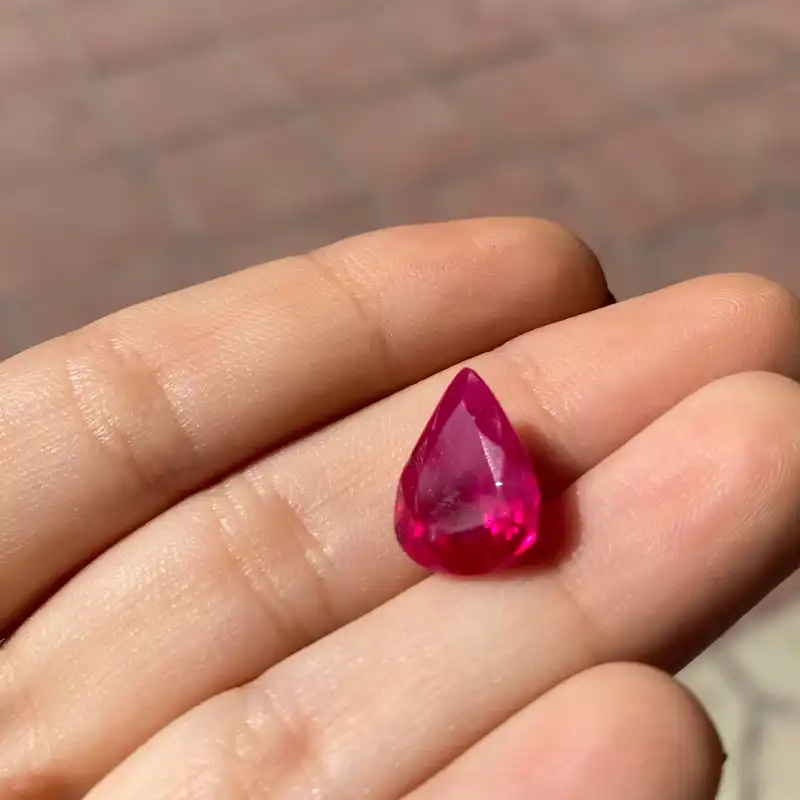 سنگ یاقوت مدل آفریقایی کد 3 ب