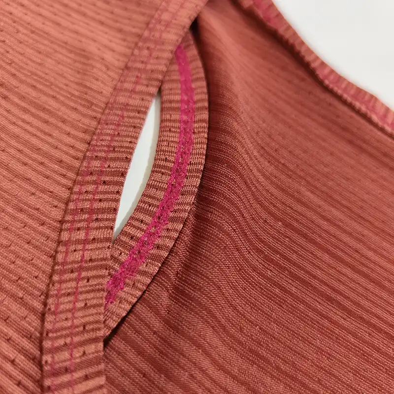 تاپ ورزشی زنانه مدل آیلین کد 07