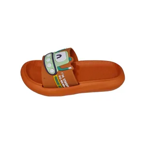 دمپایی پسرانه مدل ماشین راهسازی ORG-007