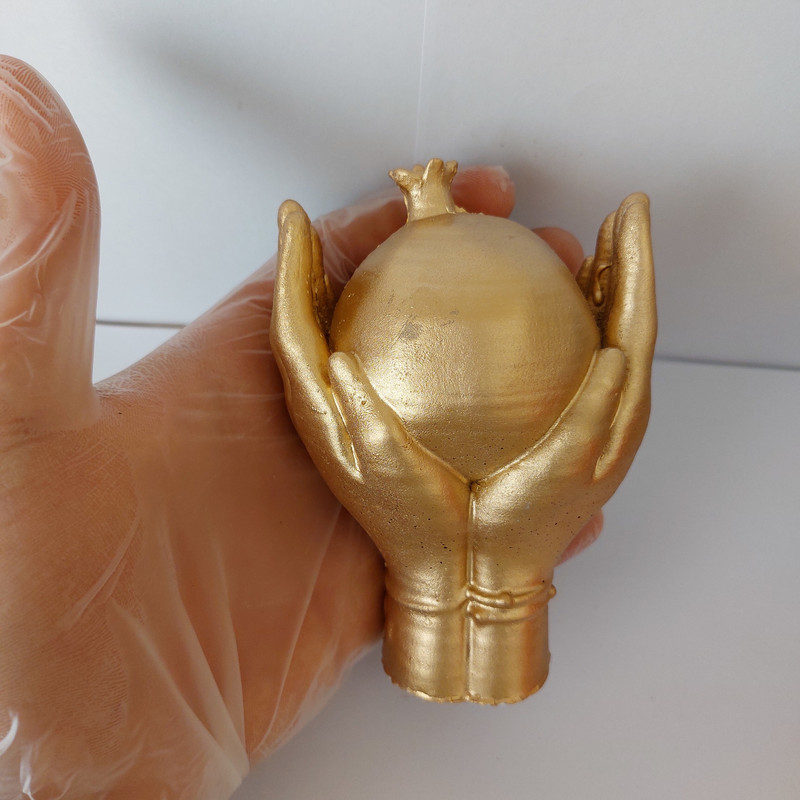 مجسمه مدل انار شب یلدا رنگ طلایی