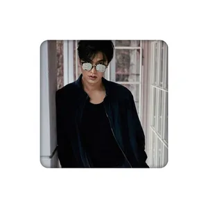 زیرلیوانی طرح بازیگر کره ای لی مین هو کد 2363273