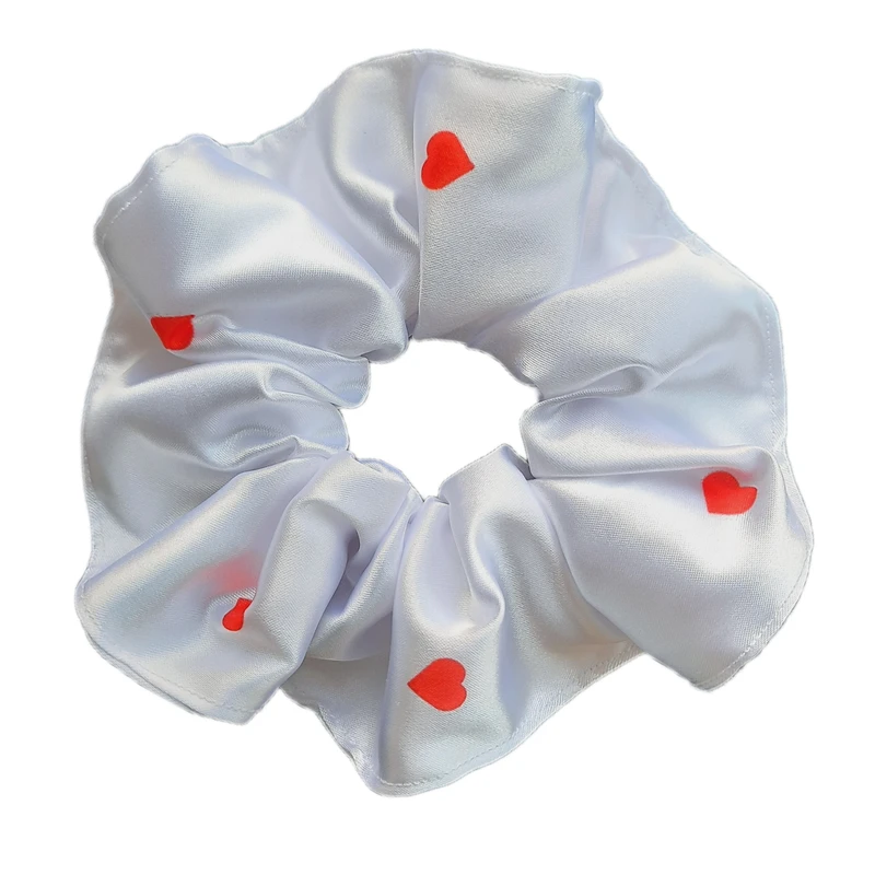 کش مو زنانه مدل اسکرانچی ساتن ابریشم طرح قلب