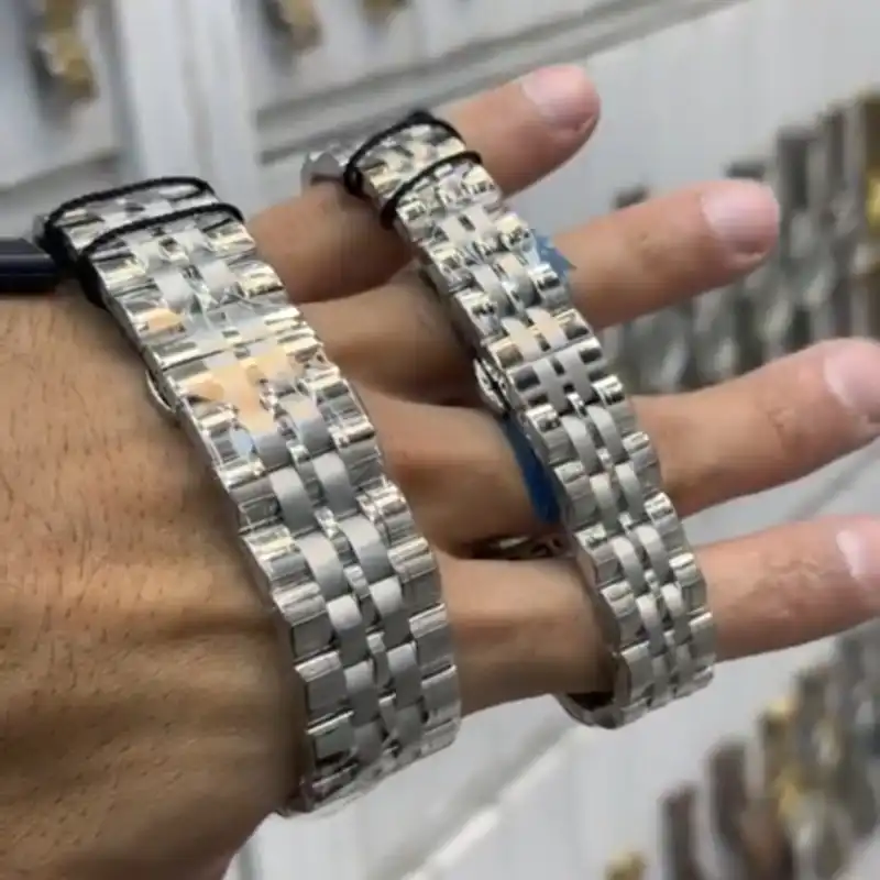 ست ساعت مچی عقربه ای زنانه و مردانه الگانس مدل تک موتور کد AV-EI