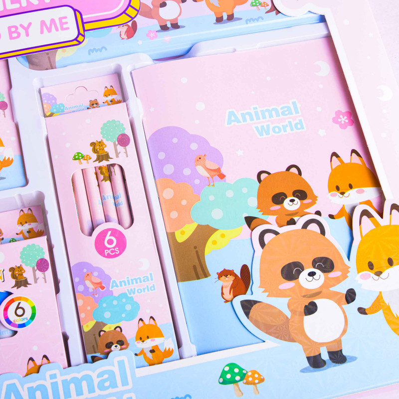 بسته لوازم تحریر مدل دنیای حیوانات جنگل مجموعه 41 عددی