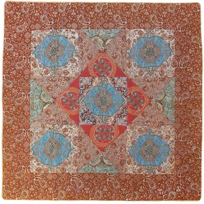 رومیزی ترمه طرح چهل تکه کد TRM139