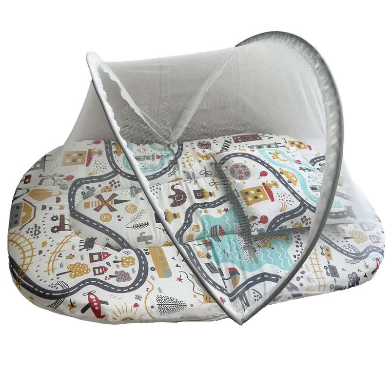 پشه بند کودک تیک مک مدل روستا به همراه تشک و بالشت