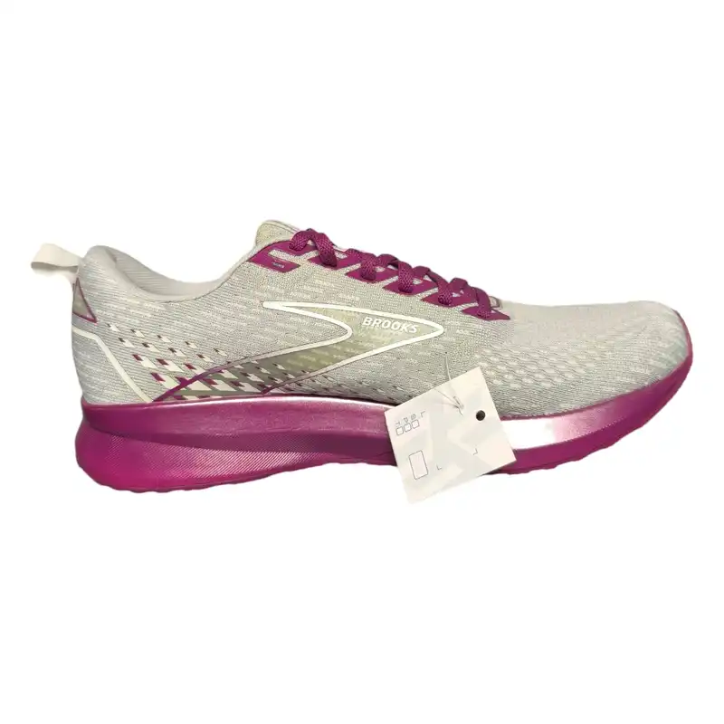 کفش مخصوص دویدن بروکس مدل Levitate 5