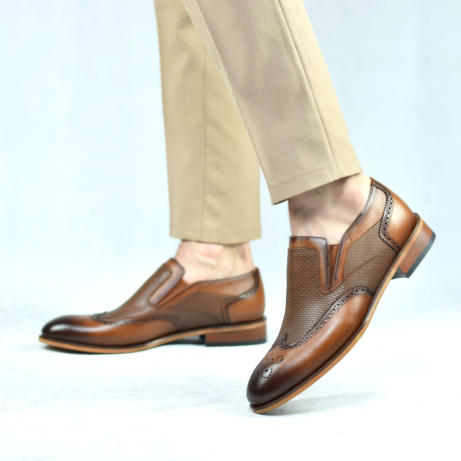 کفش مردانه کرمانی مدل چرم طبیعی دستدوز کد 1047 رنگ عسلی -  - 3