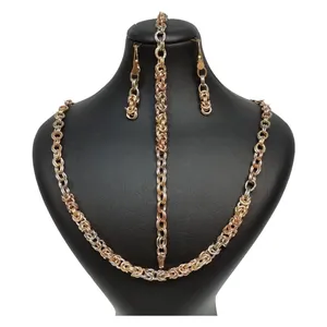 نیم ست طلا 18 عیار زنانه گالری یارطلا  مدل کونیک کد SR60